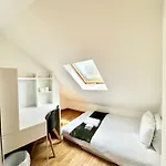 Relaxing Room In Spacious House